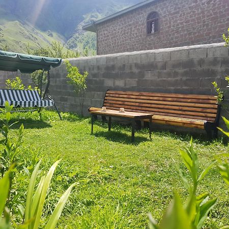 Cozy House Kazbegi Ξενοδοχείο Εξωτερικό φωτογραφία